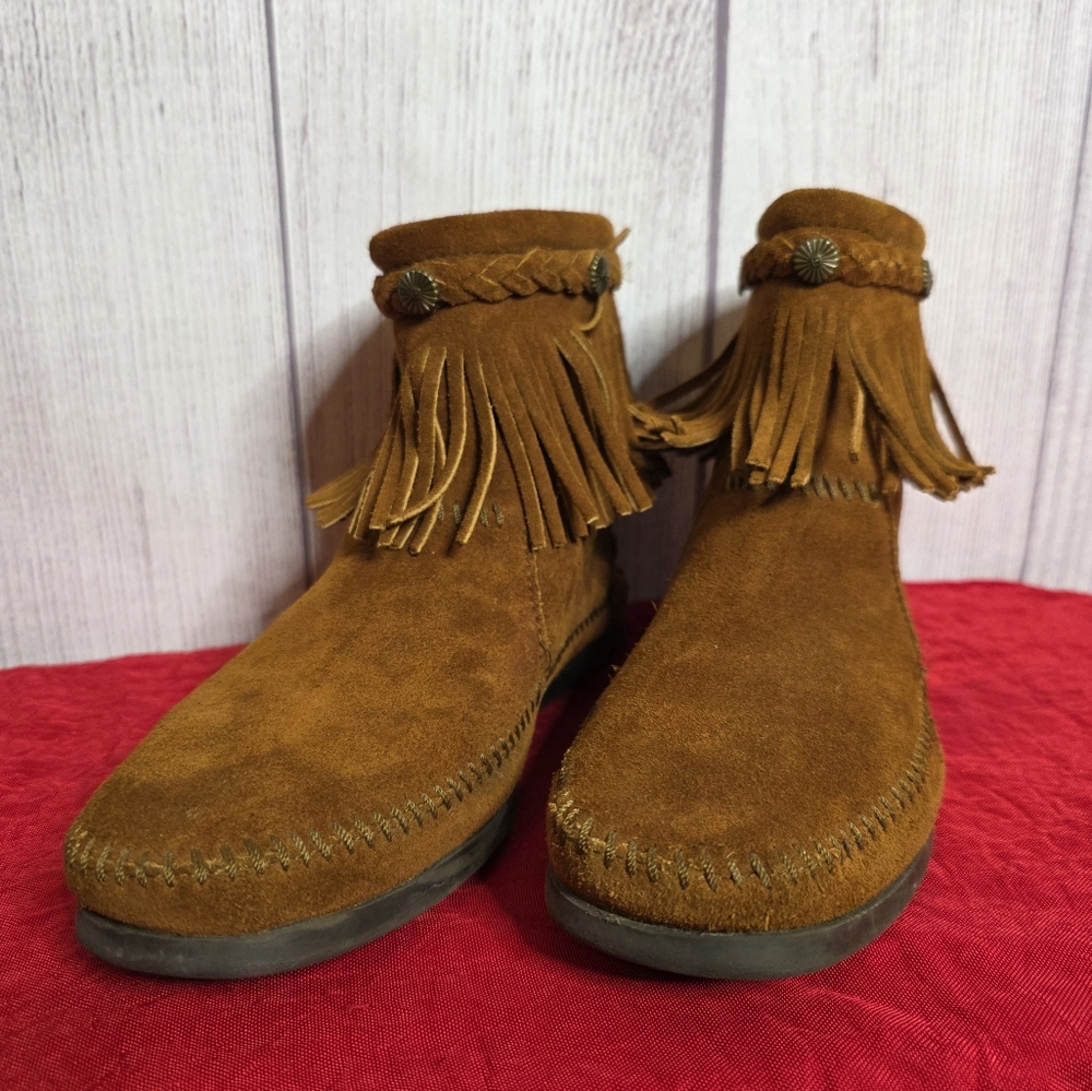 Minnetonka Brown Suede Fringe Ankle Boots Moccasin Western Hippie, sz 9